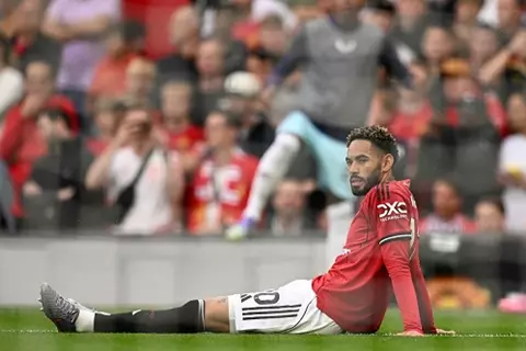 قبل القمم الكبرى.. مانشستر يونايتد يتلقى أنباء سارة عن كونيا
